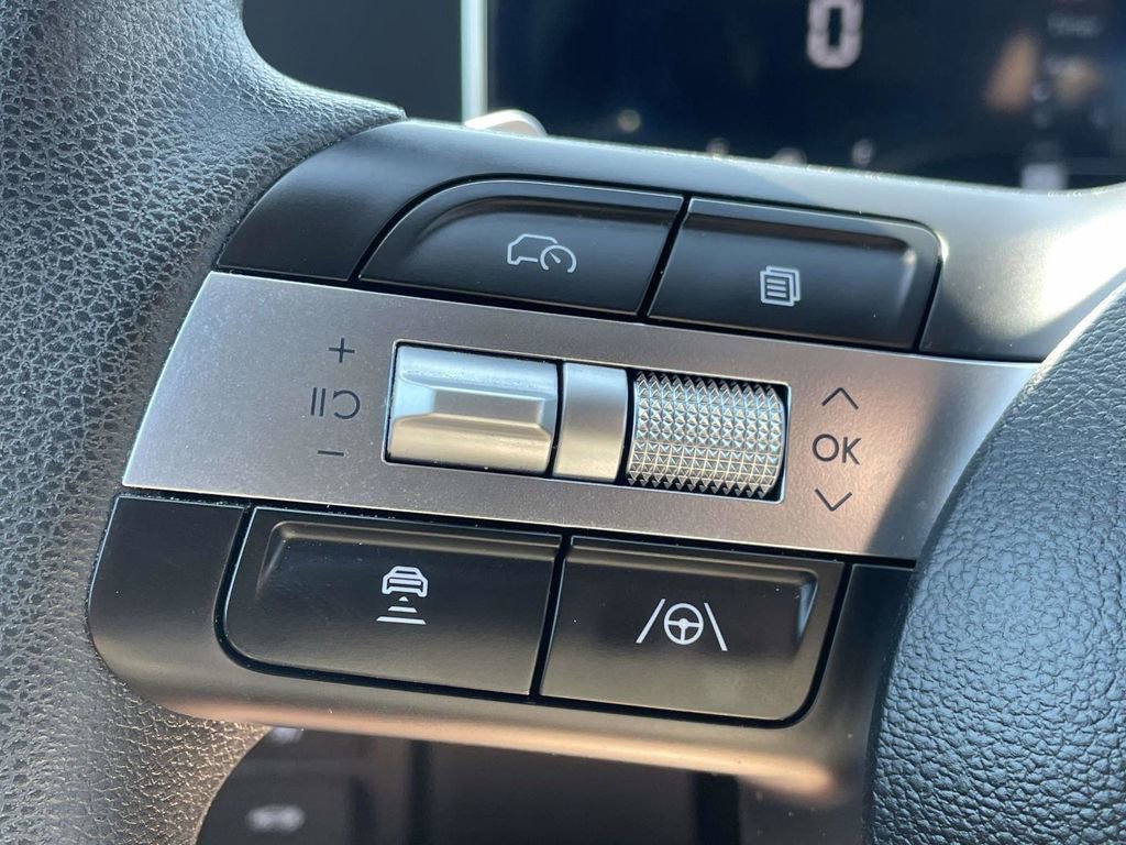 Certified 2025 Hyundai Sonata SEL FWD image 23