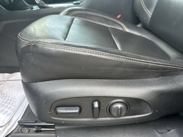 Used 2020 Chevrolet Traverse RS w/ LPO, Floor Liner Package AWD/4WD image 16