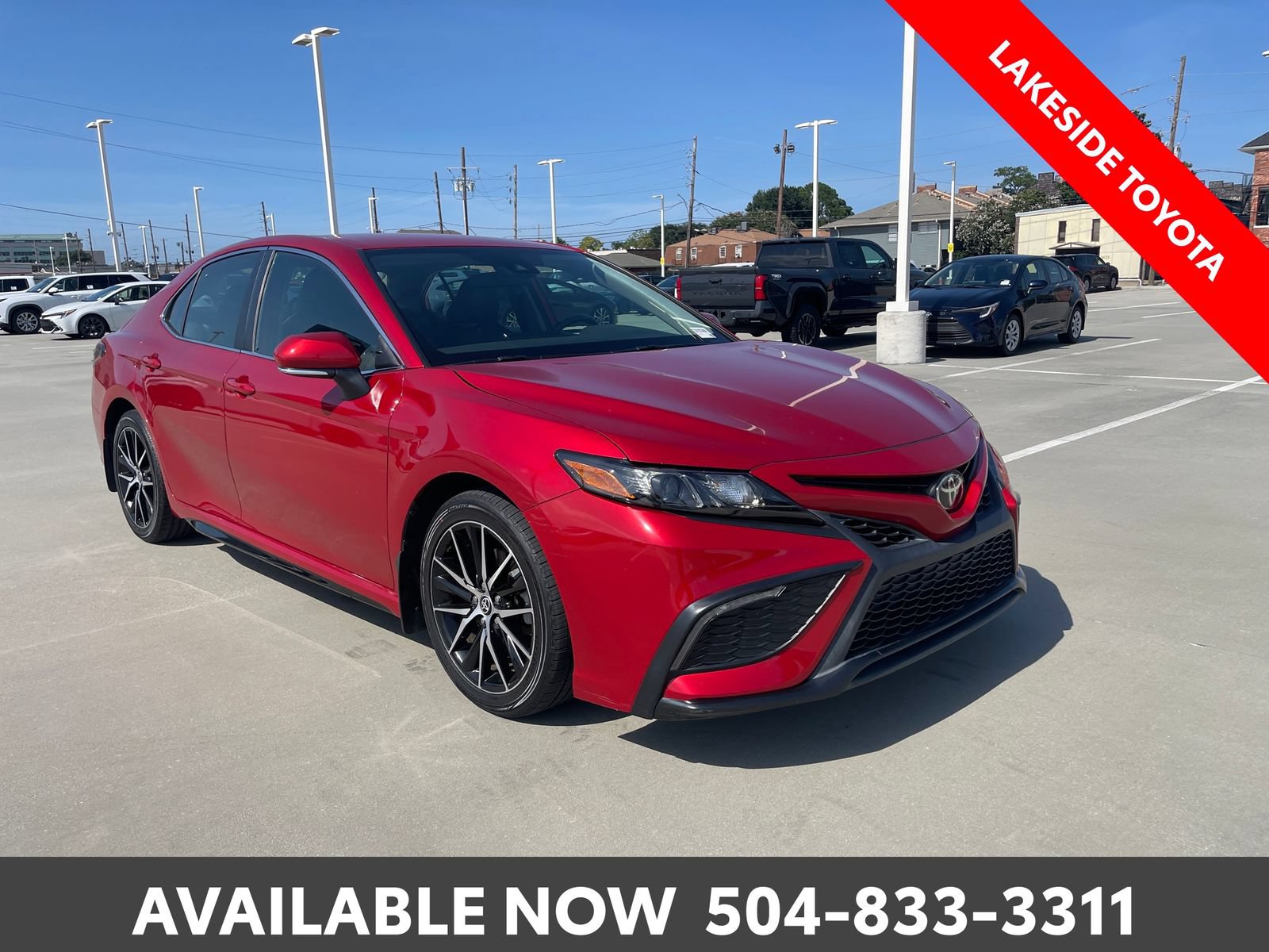 Used 2022 Toyota Camry SE FWD image 7