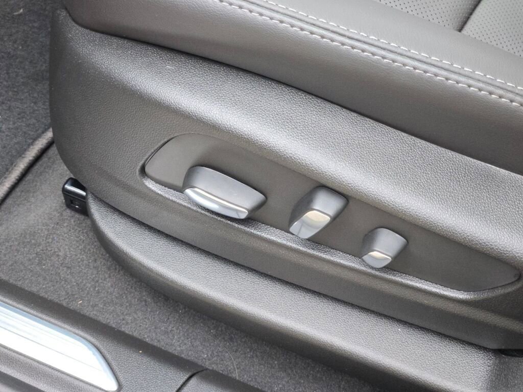 New 2025 Cadillac XT5 Premium Luxury image 26