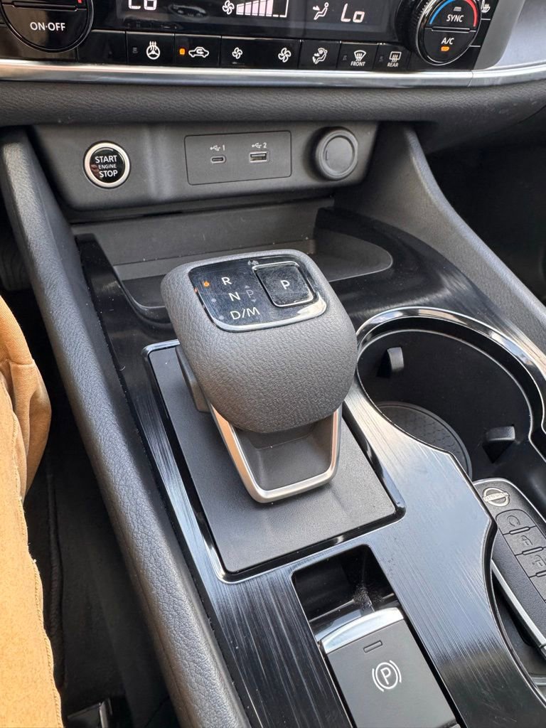 Used 2023 Nissan Rogue SV w/ SV Premium B Package image 24