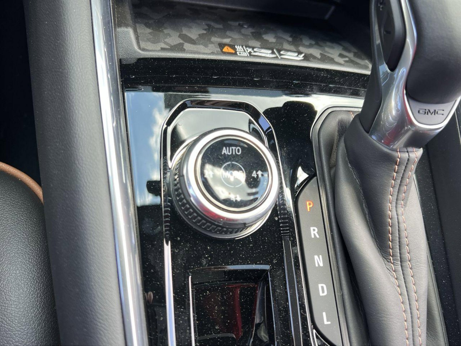 New 2025 GMC Canyon AT4 w/ Nightfall Edition image 27