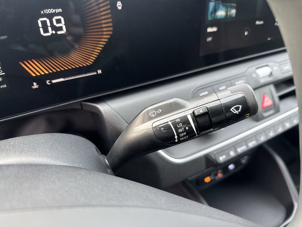 New 2026 Kia K4 LXS FWD image 19