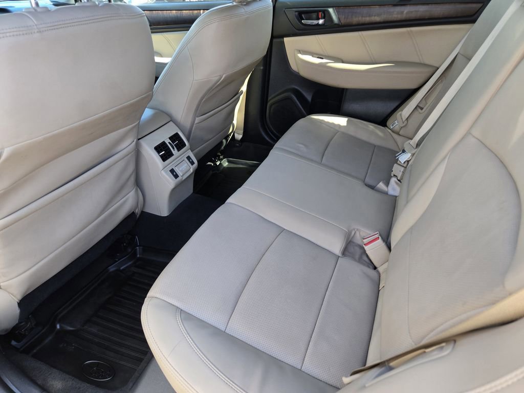 Used 2018 Subaru Outback 3.6R Limited image 19
