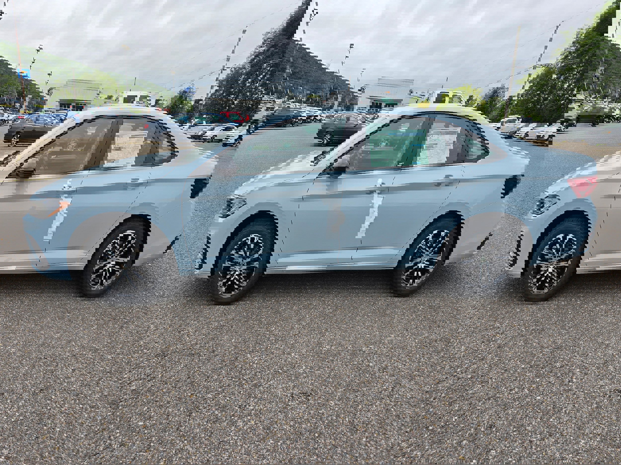 New 2025 Volkswagen Jetta Sport image 4