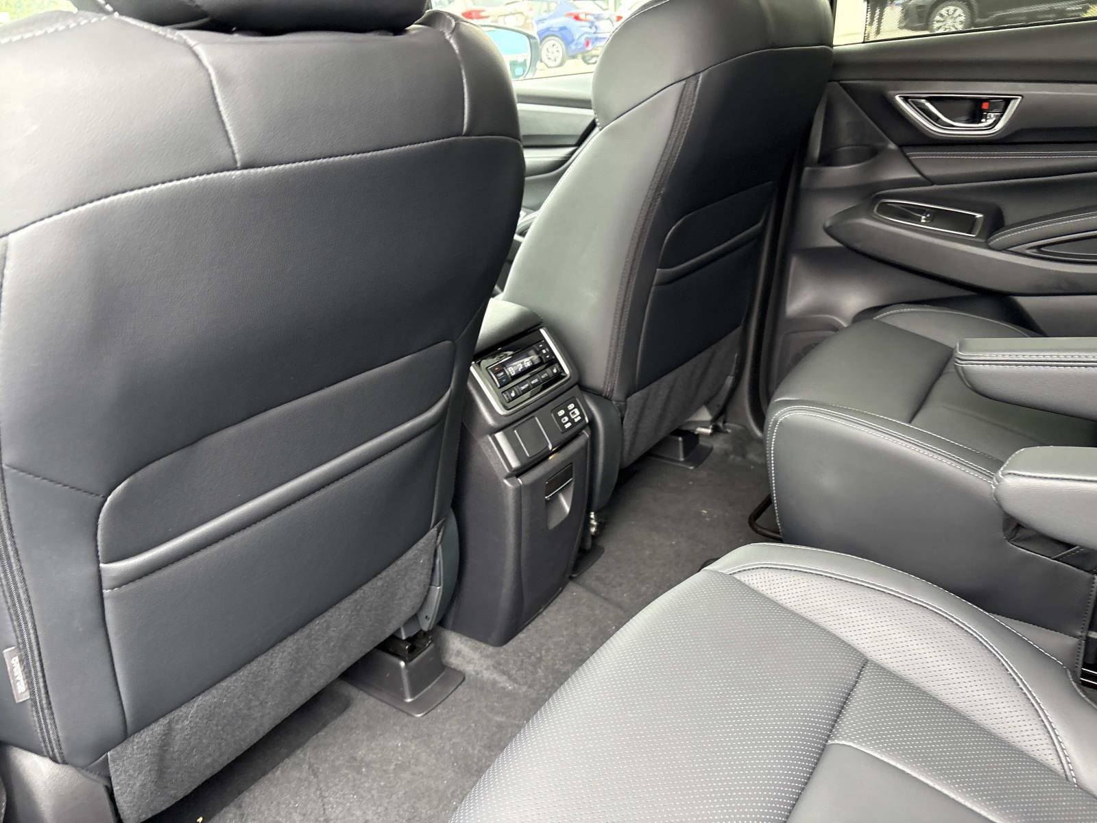 New 2025 Subaru Ascent Limited image 12