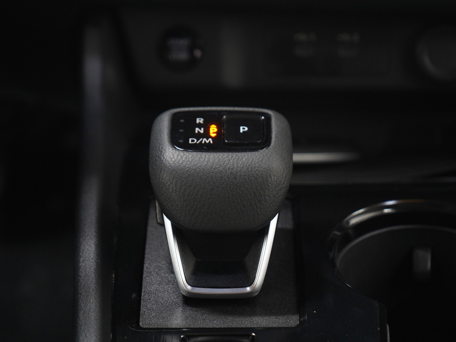 Used 2025 Nissan Rogue SV AWD/4WD image 21