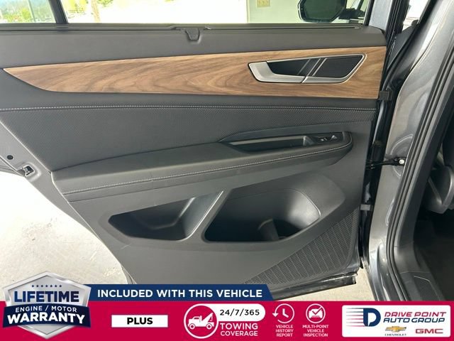 Used 2025 Volkswagen Atlas SE AWD/4WD image 23