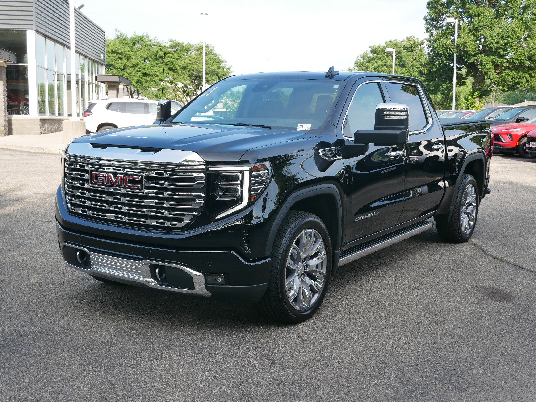 Used 2024 GMC Sierra 1500 Denali w/ Denali Reserve Package image 4
