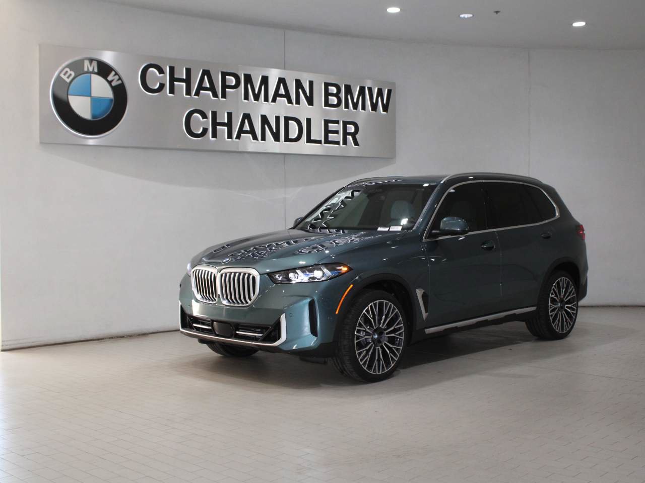 Used 2026 BMW X5 sDrive40i RWD image 1