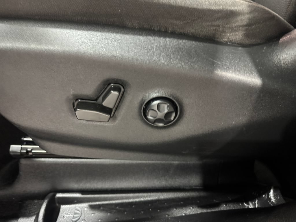 Used 2021 Chrysler Pacifica Touring w/ S Appearance Package FWD image 19