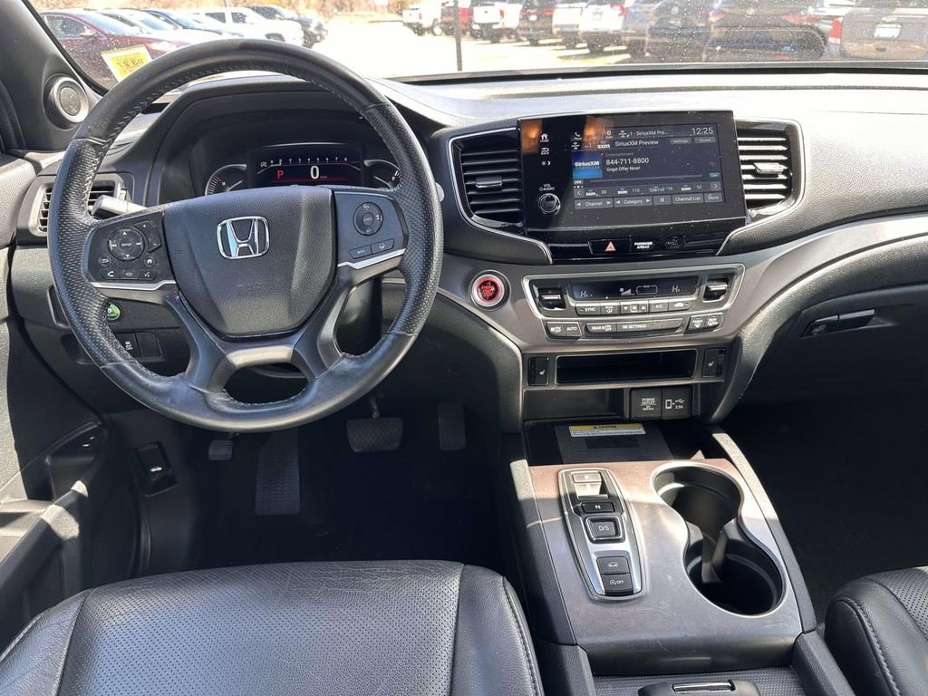 Used 2023 Honda Passport EX-L image 16