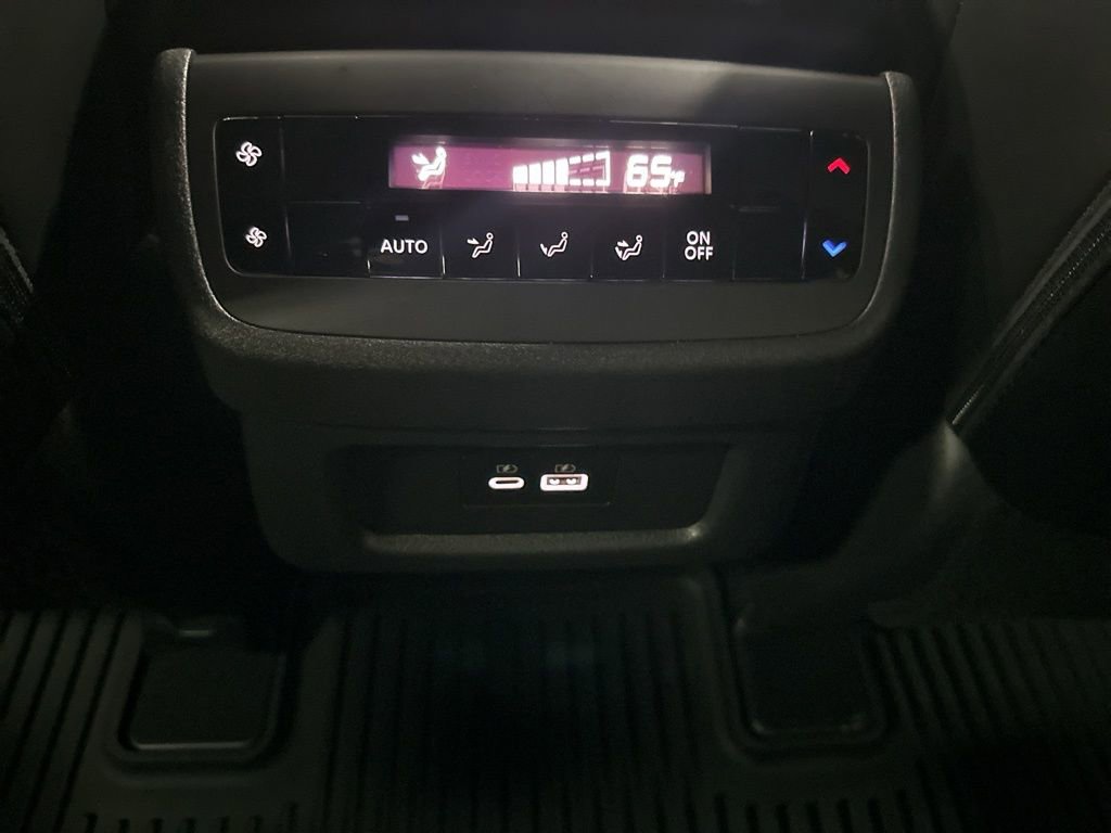 Used 2025 Nissan Pathfinder Rock Creek image 25