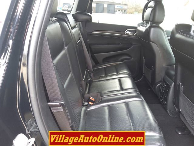 Used 2020 Jeep Grand Cherokee Limited w/ Luxury Group II image 30