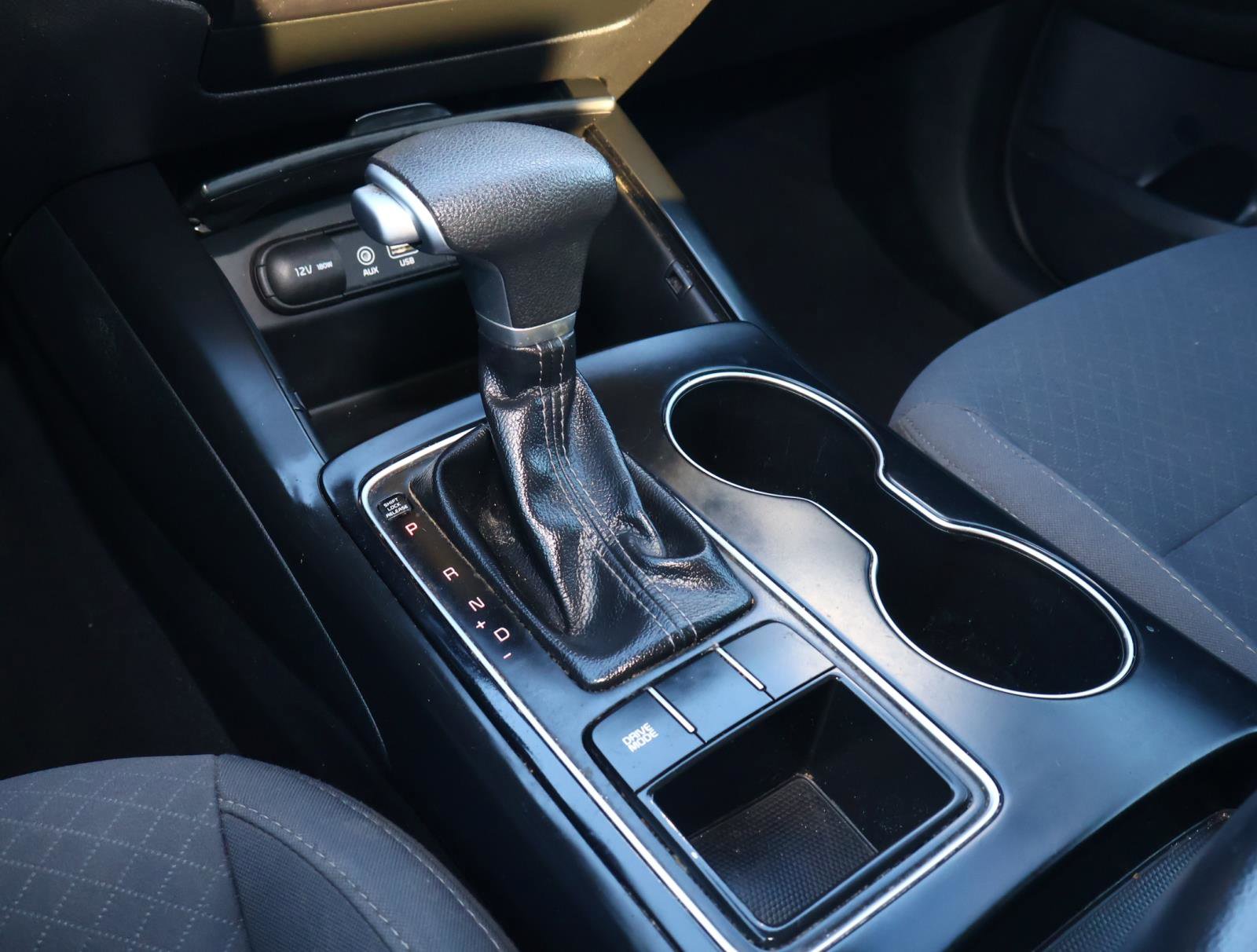 Used 2020 Kia Sorento LX image 25