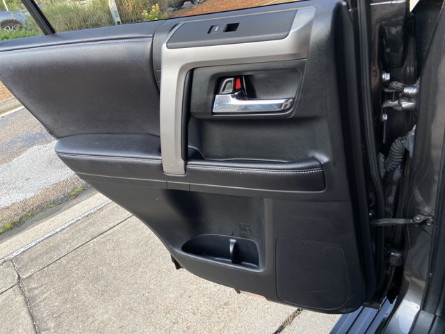 Used 2016 Toyota 4Runner SR5 Premium RWD image 52