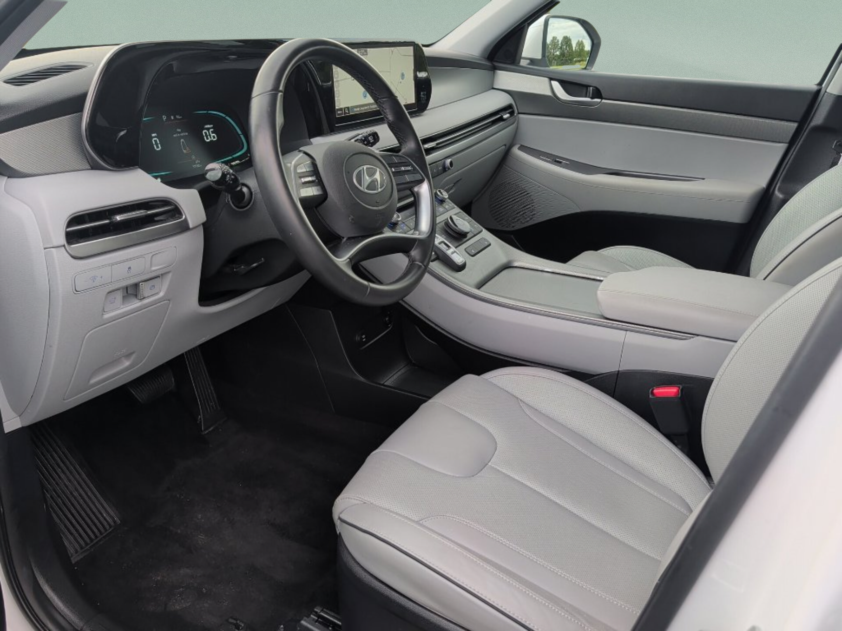 Used 2024 Hyundai Palisade SEL FWD image 32