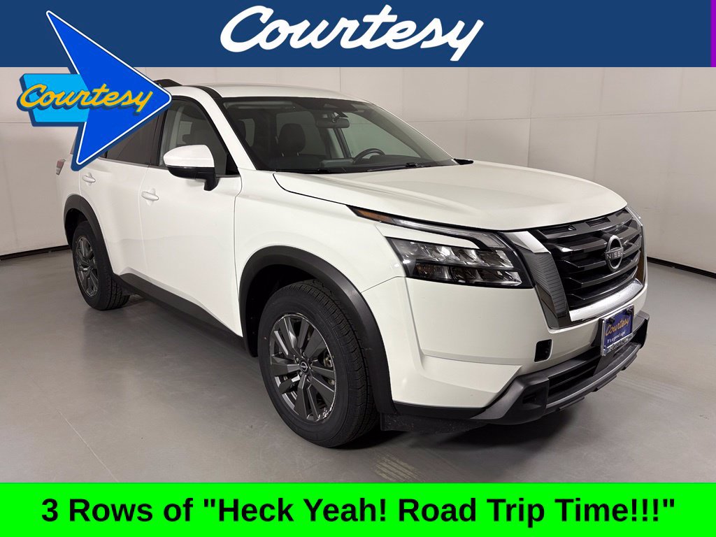 Used 2024 Nissan Pathfinder SV FWD image 1