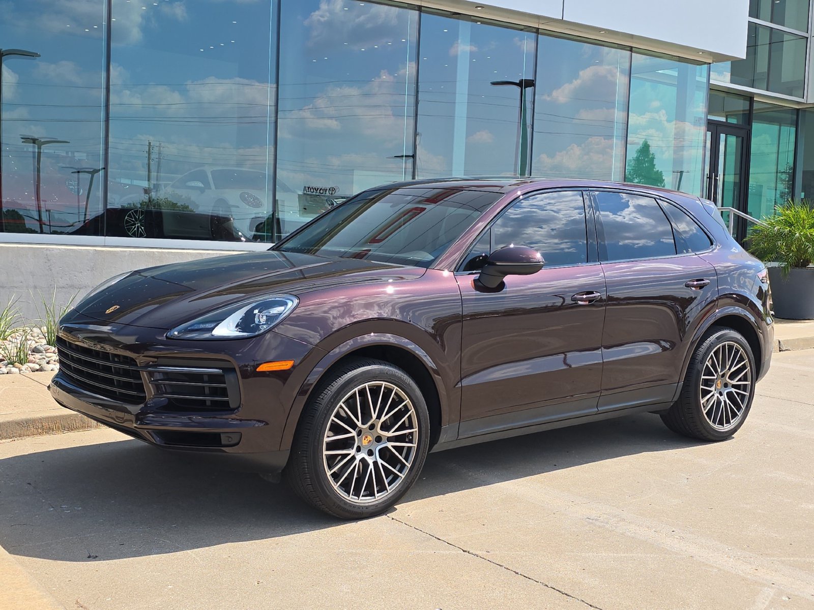 Certified 2023 Porsche Cayenne Platinum Edition