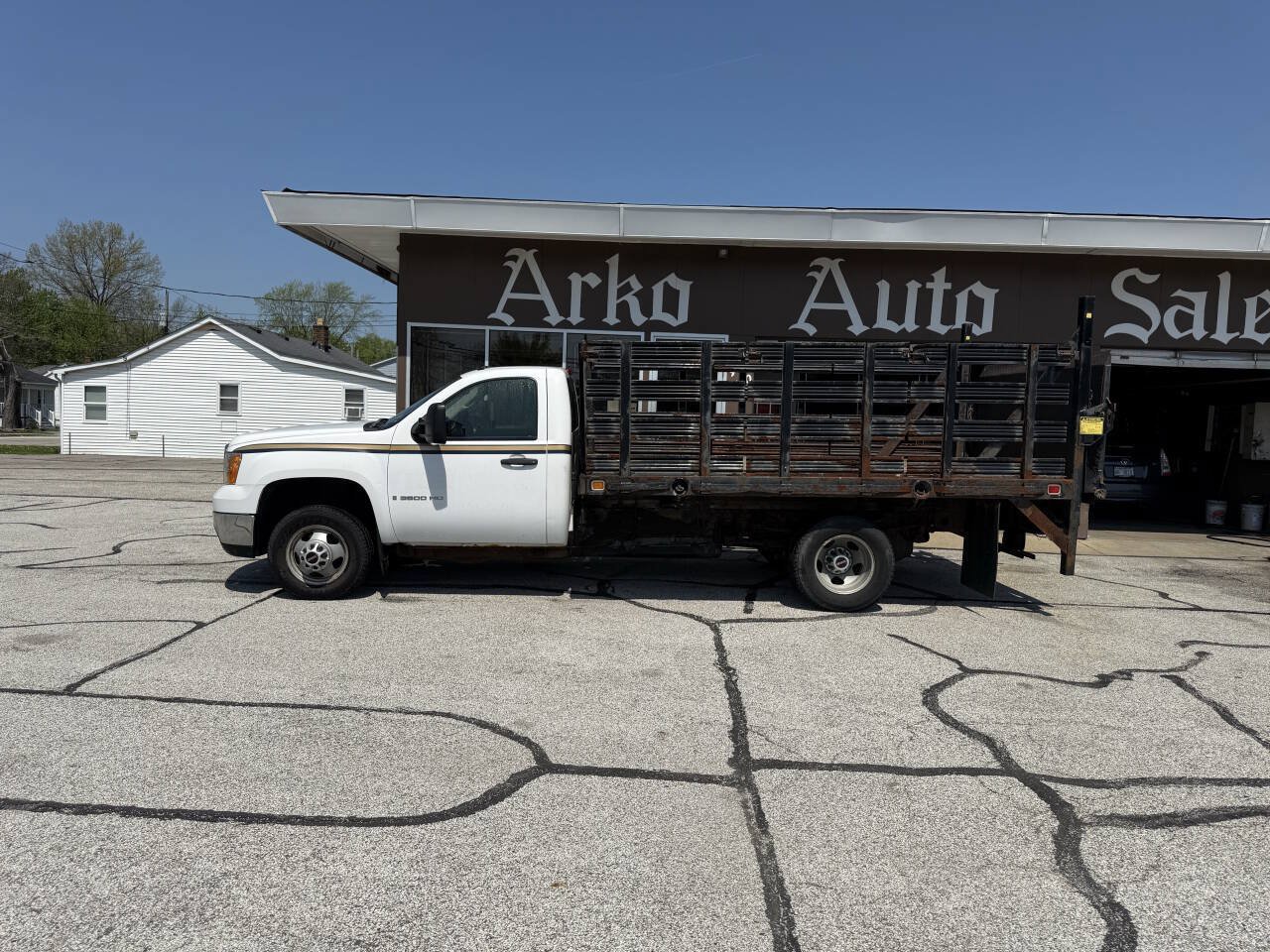 Used 2009 GMC Sierra 3500 W/T RWD image 6