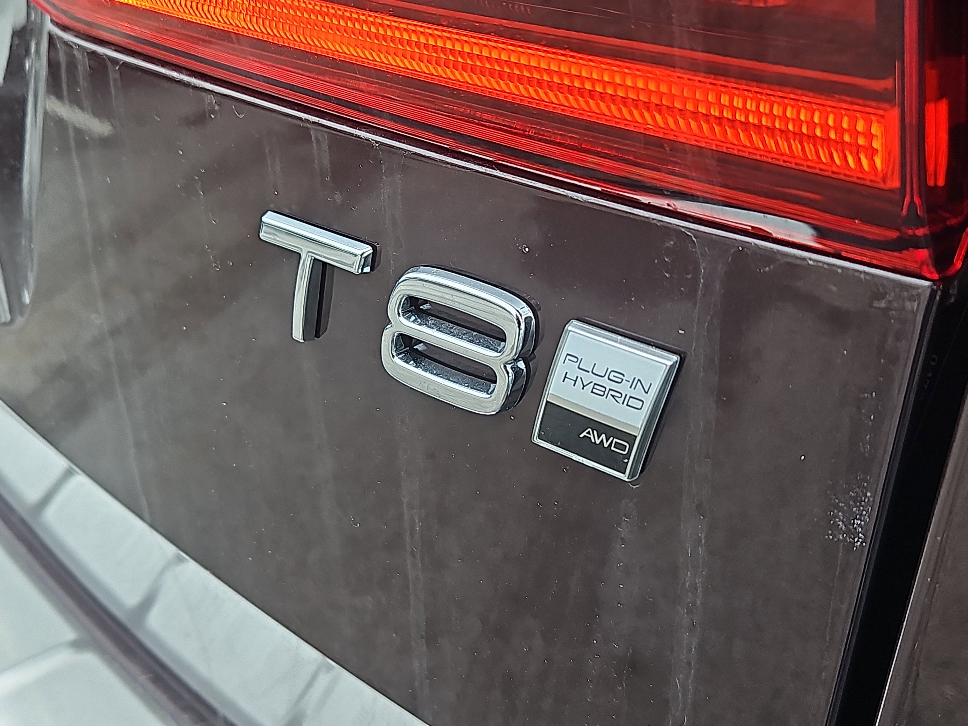 New 2026 Volvo XC60 T8 Ultra w/ Protection Package Premier image 4