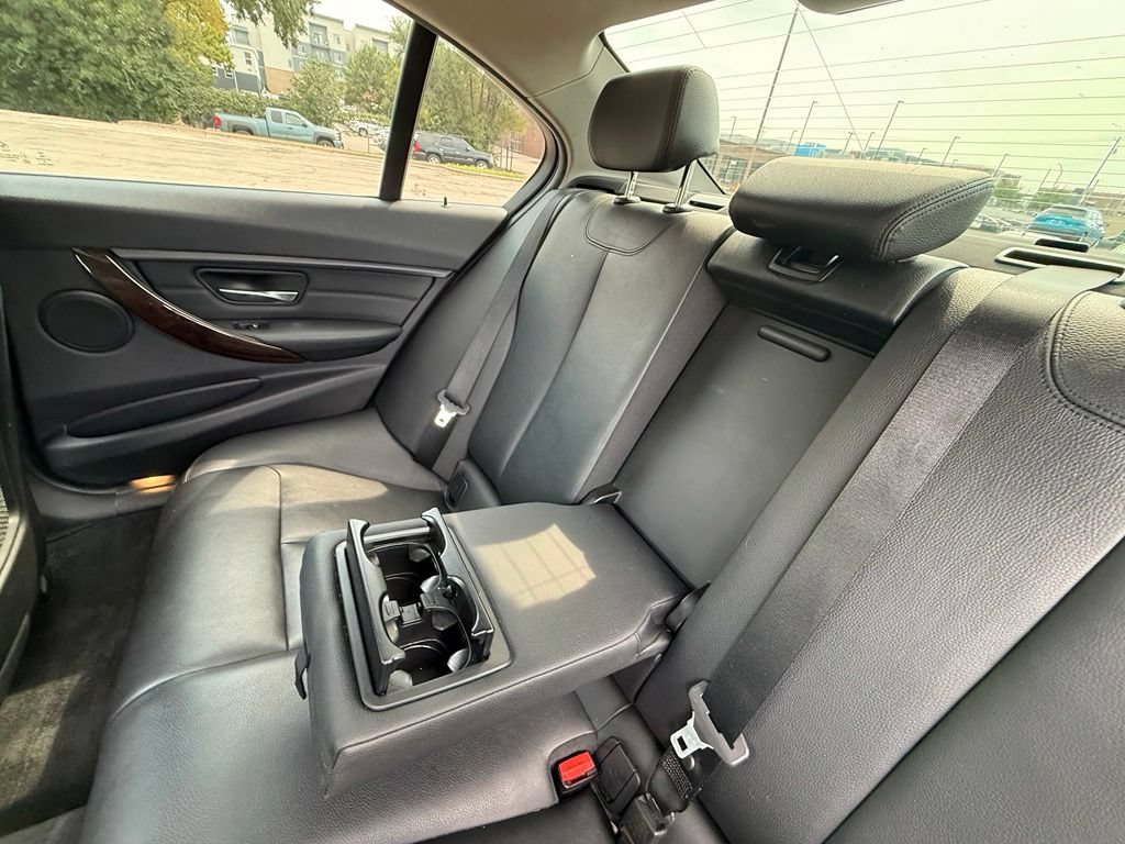 Used 2015 BMW 328i xDrive Sedan AWD/4WD image 29