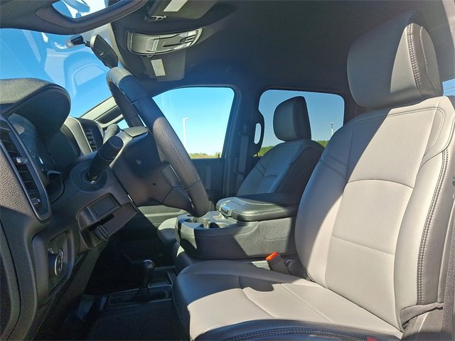 Used 2023 RAM 3500 Tradesman w/ Chrome Appearance Group image 13