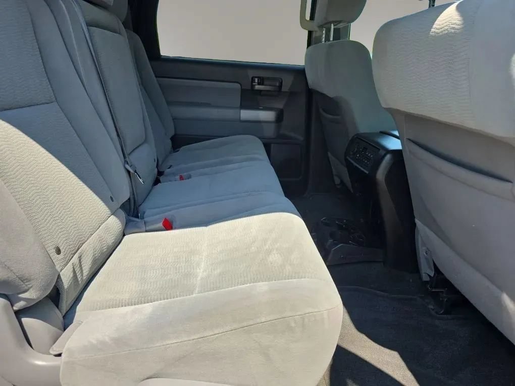 Used 2015 Toyota Sequoia SR5 AWD/4WD image 13