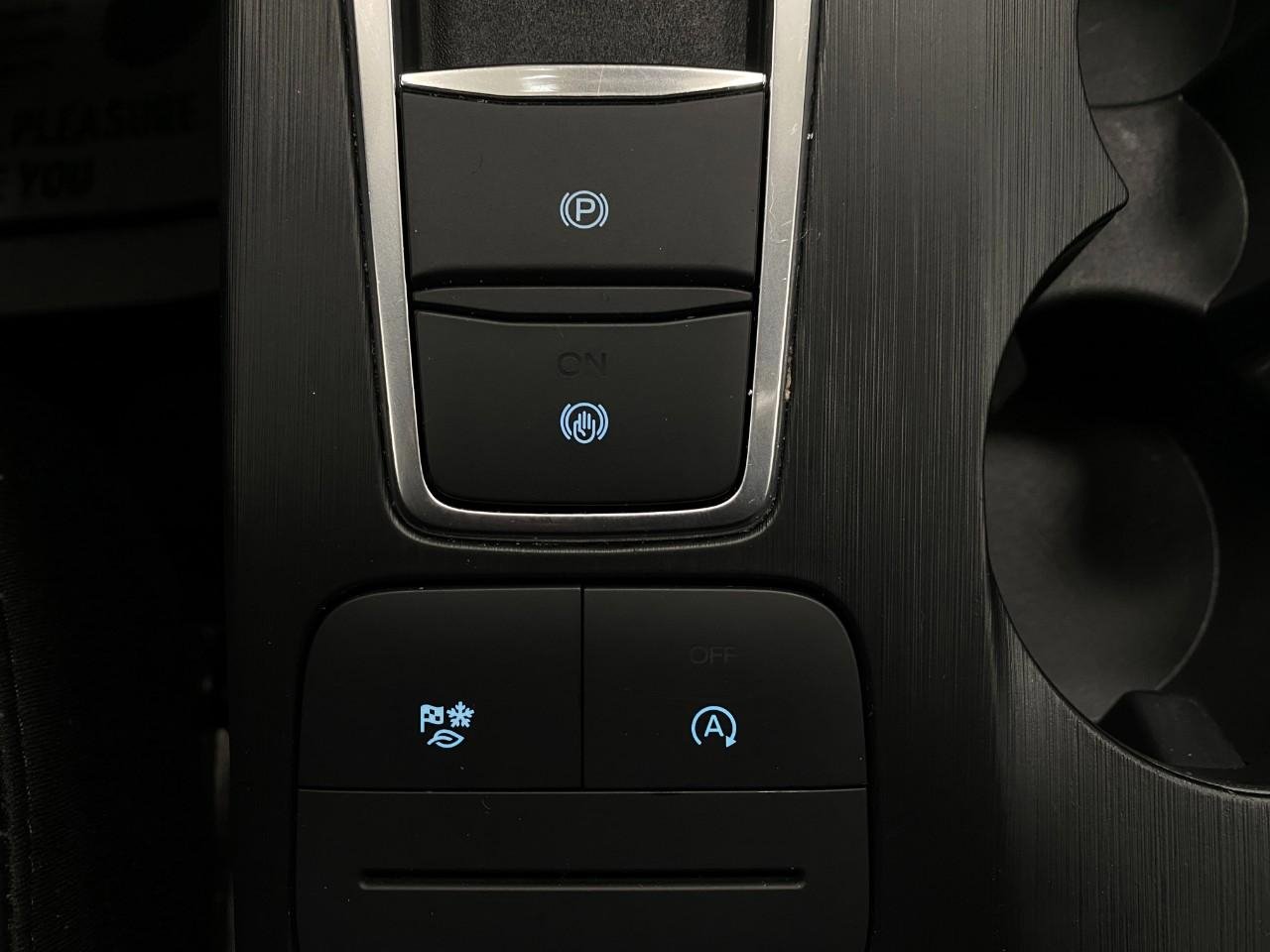 Used 2025 Ford Escape ST-Line AWD/4WD image 26