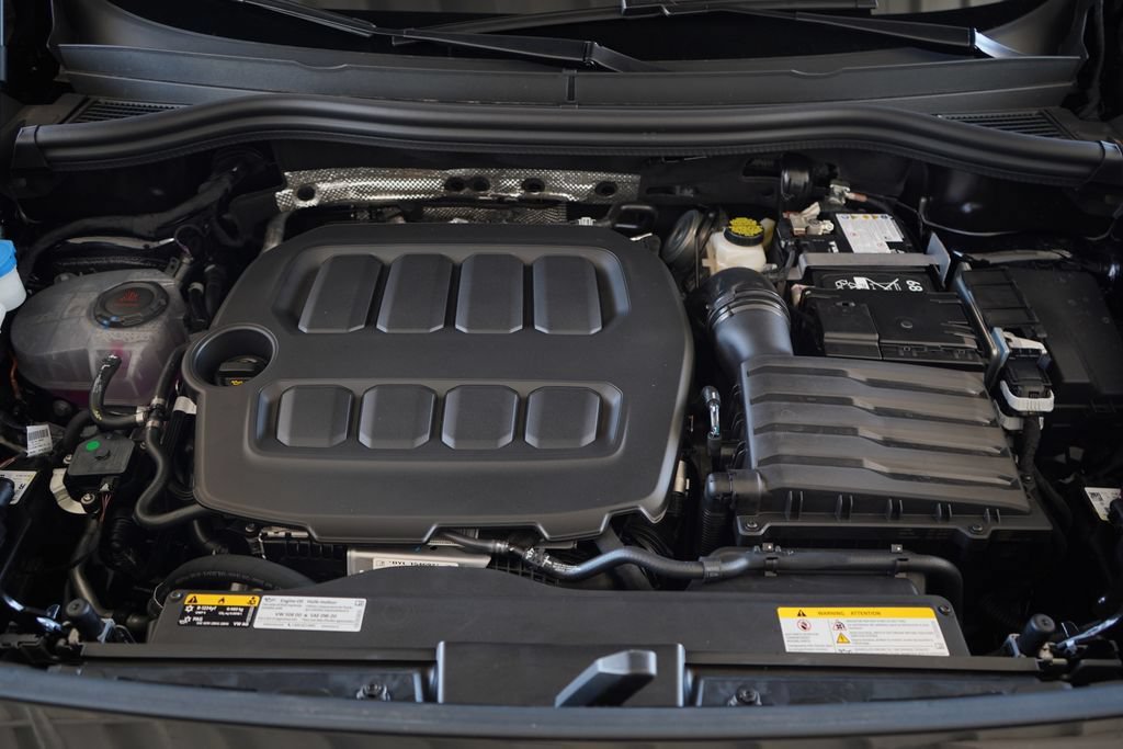 New 2026 Volkswagen Tiguan SE R-Line AWD/4WD image 14