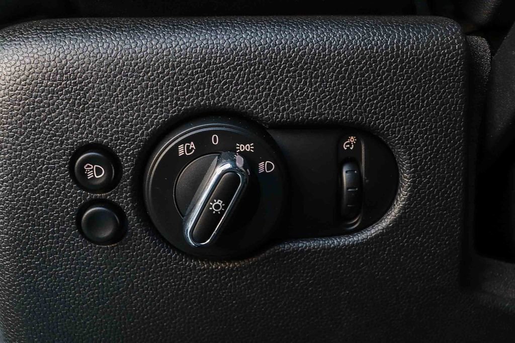 Used 2023 MINI Cooper S image 22