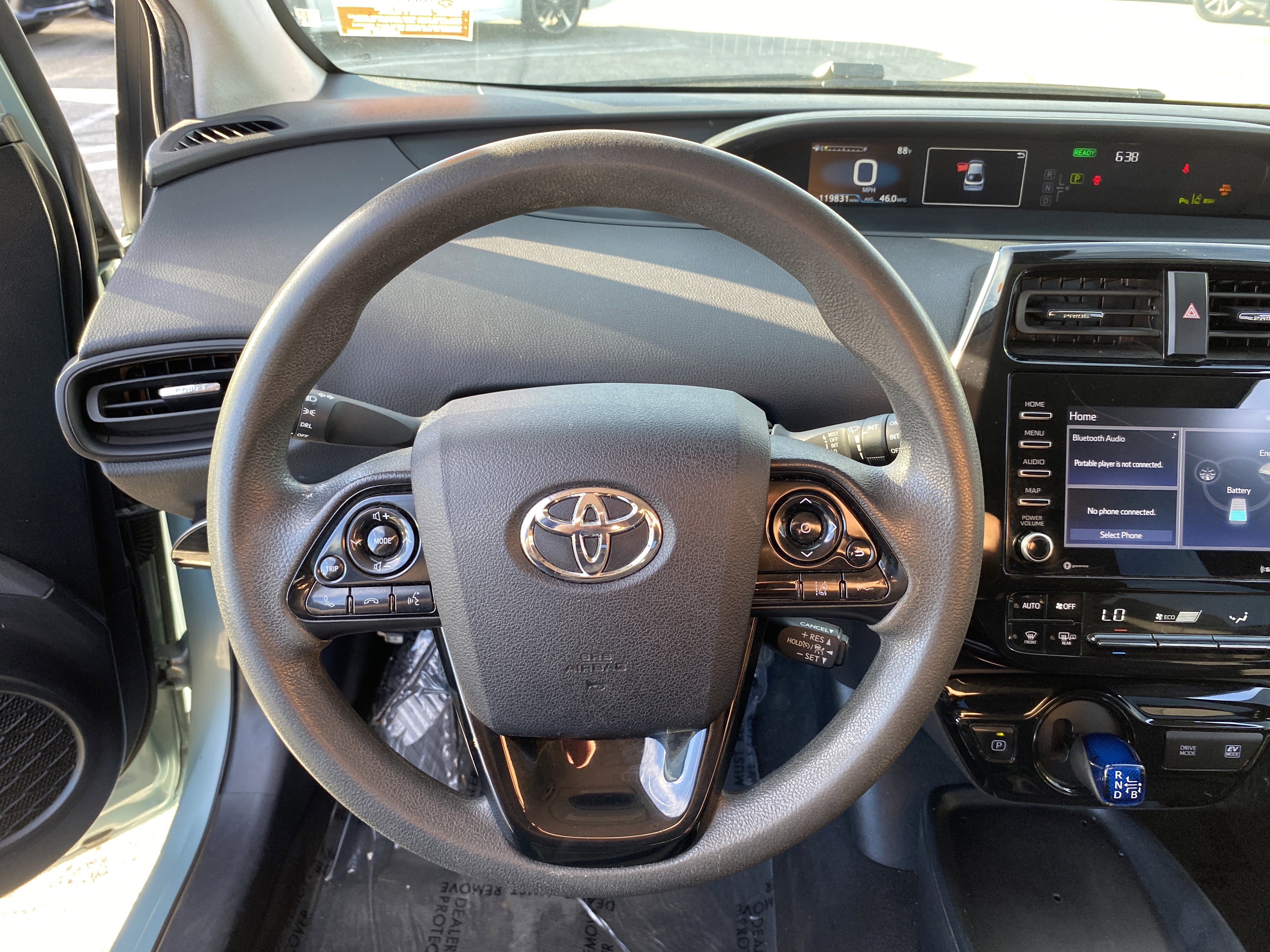 Used 2021 Toyota Prius LE FWD image 9