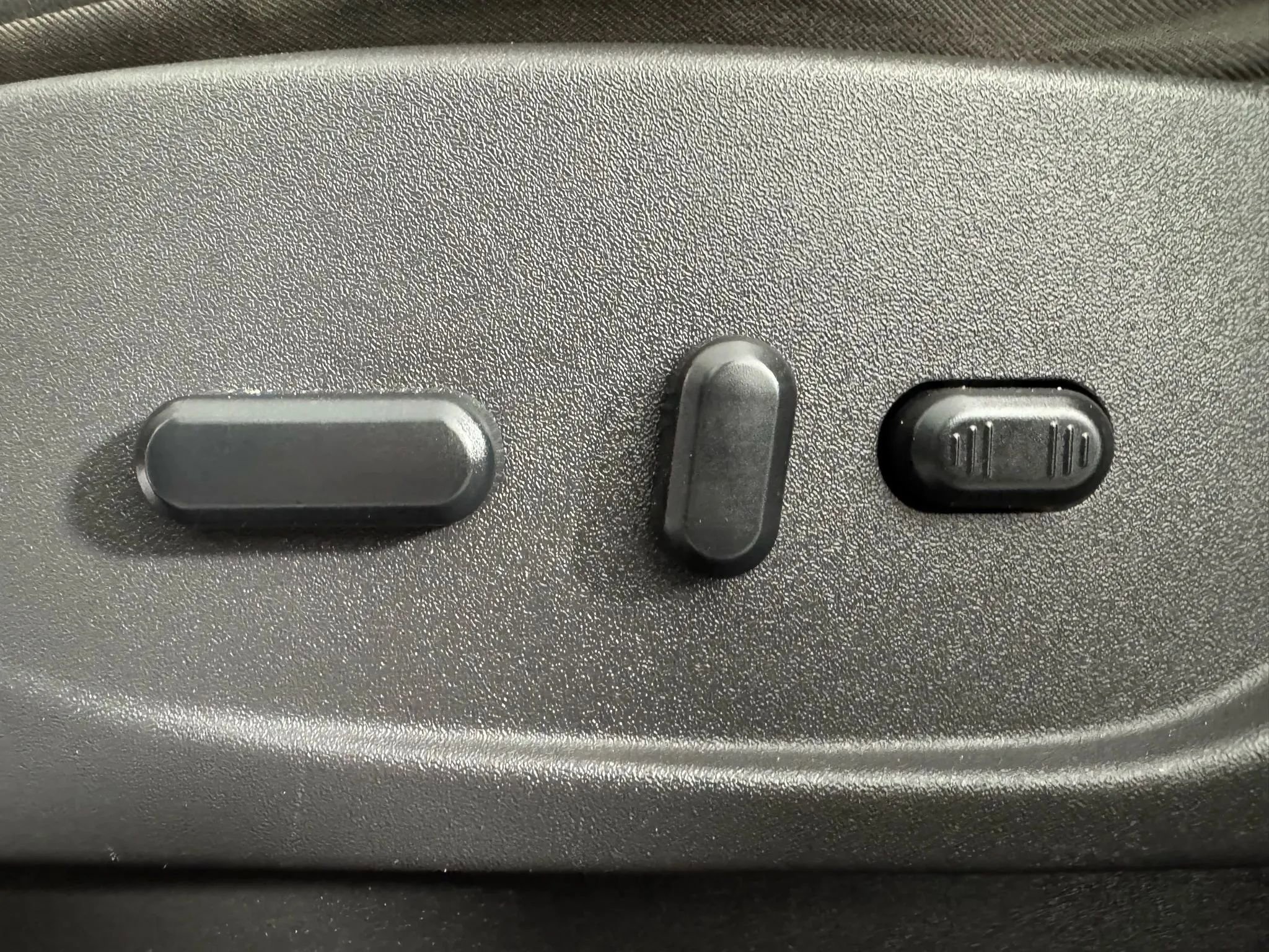 Used 2014 Ford Escape Titanium w/ Equipment Group 401A image 37