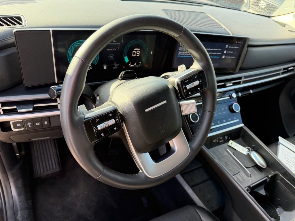 Used 2025 Hyundai Santa Fe SEL image 8