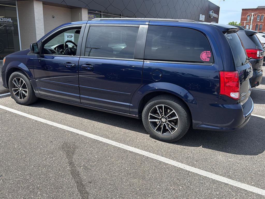 Used 2017 Dodge Grand Caravan GT FWD image 13