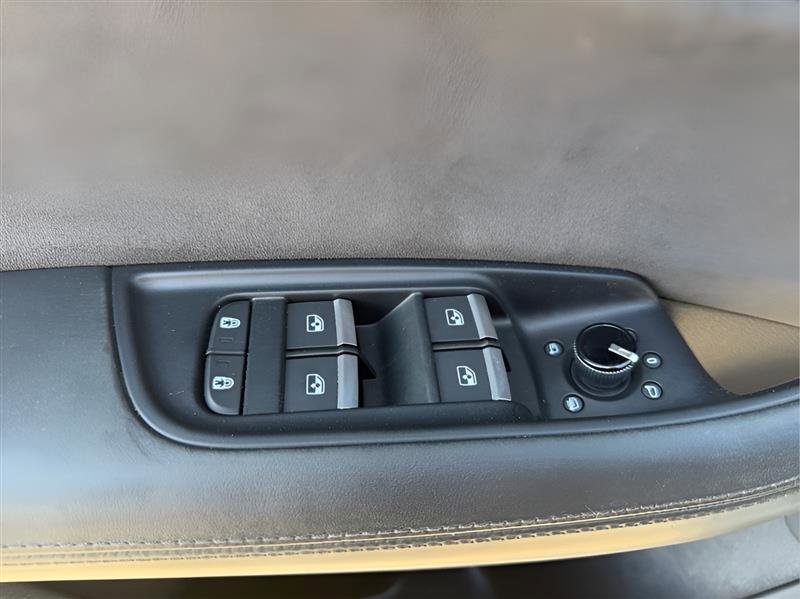 Used 2020 Audi Q8 Prestige w/ Prestige Package AWD/4WD image 29