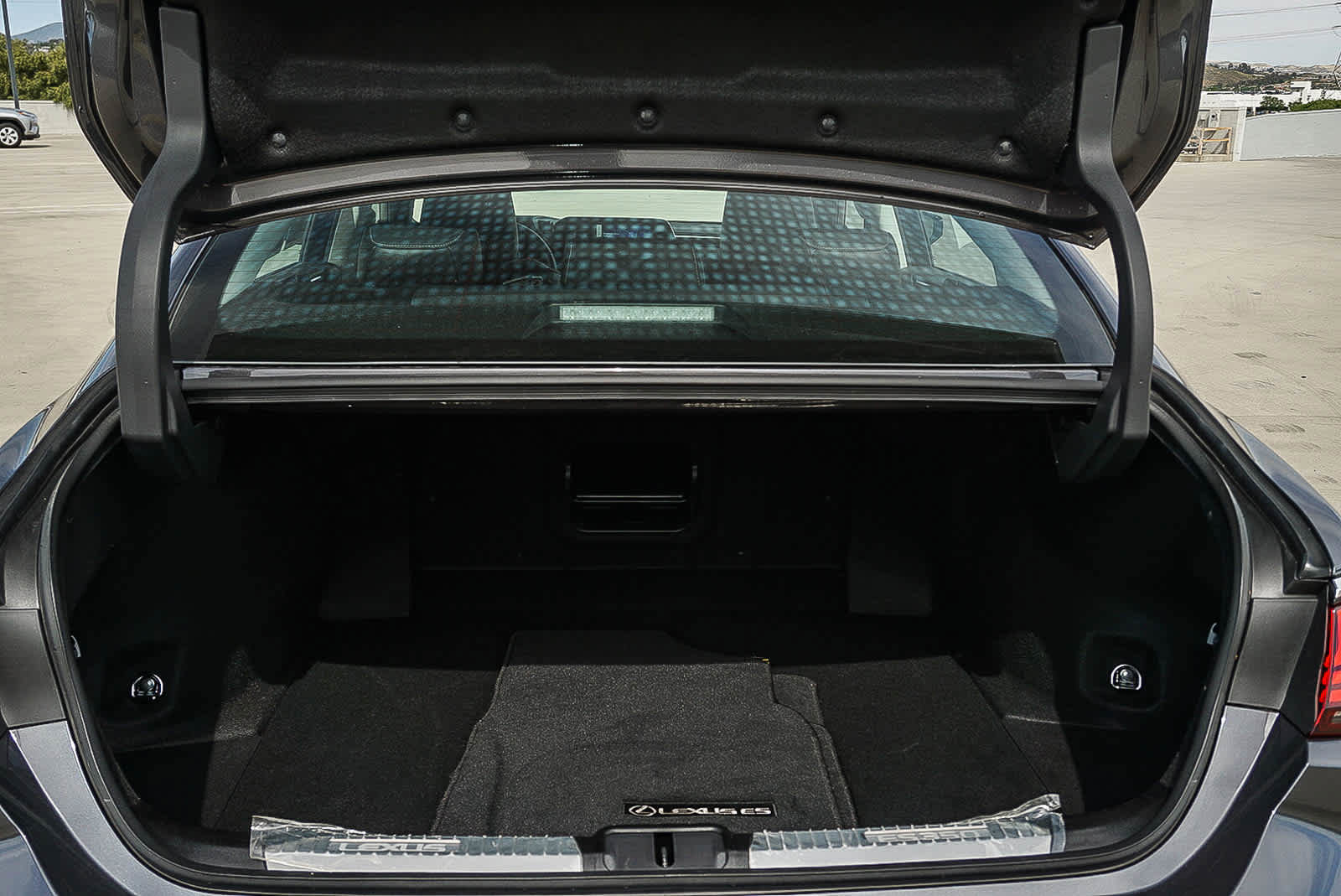Used 2025 Lexus ES 350 w/ Accessory Package (Z2) FWD image 27