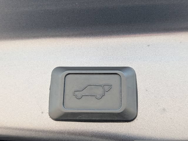 Used 2019 Toyota RAV4 XLE w/ Convenience Package AWD/4WD image 31