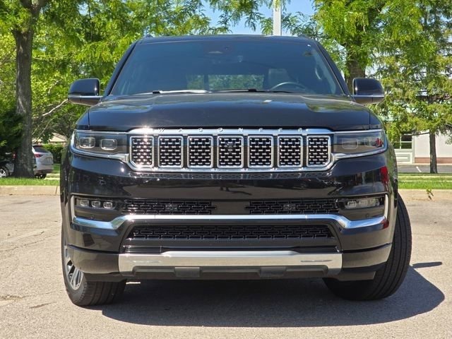 Used 2025 Jeep Grand Wagoneer 4WD image 3