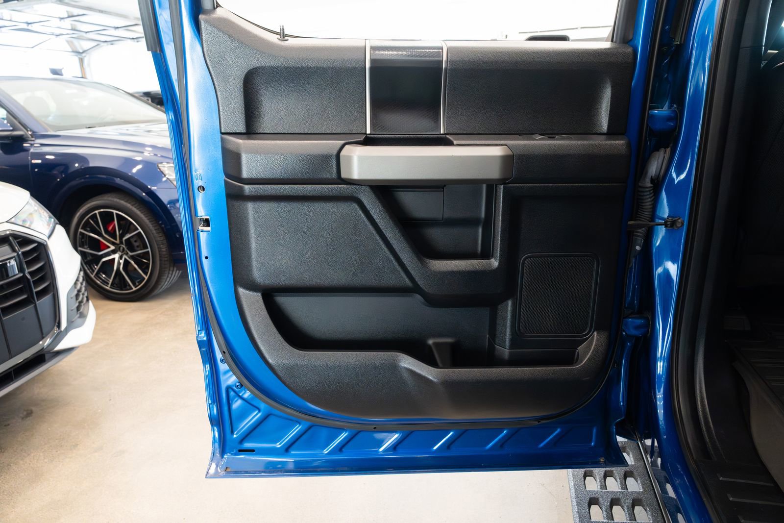 Used 2018 Ford F150 Raptor AWD/4WD image 18