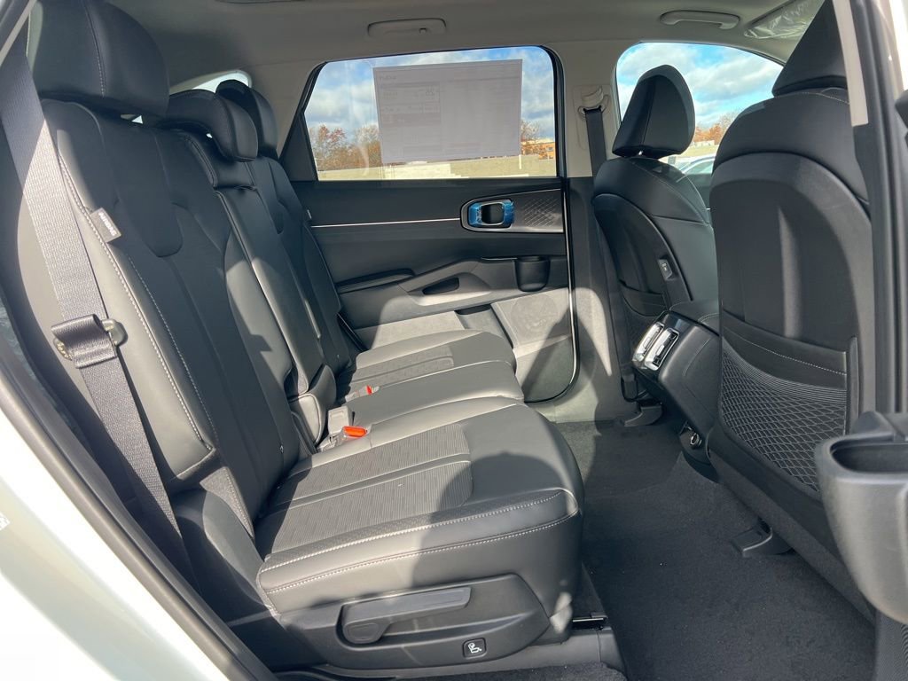 New 2026 Kia Sorento S w/ S Panoramic Sunroof Package image 14