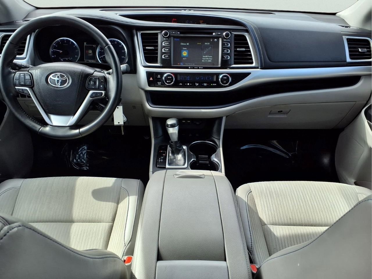 Used 2019 Toyota Highlander Plus AWD/4WD image 13
