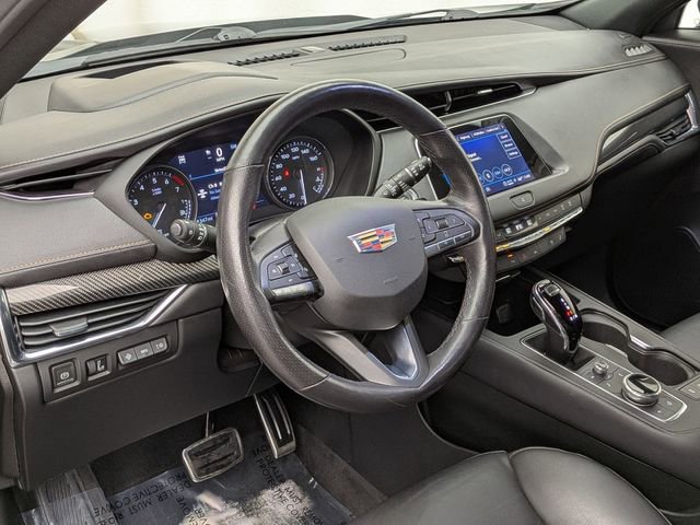Certified 2023 Cadillac XT4 Sport image 9
