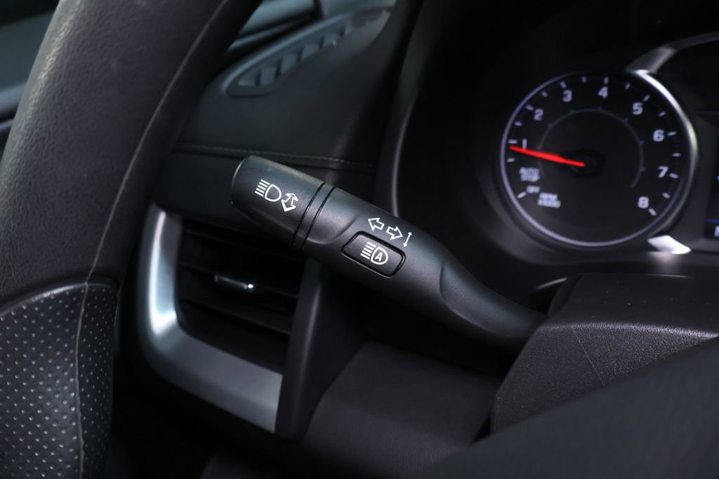 Used 2024 GMC Terrain SLE image 23