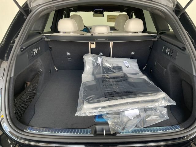 New 2026 Mercedes-Benz GLC 300 image 8