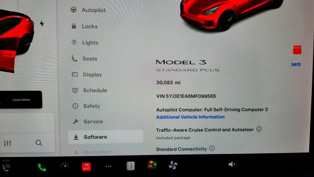 Used 2021 Tesla Model 3 Standard Range Plus RWD image 14
