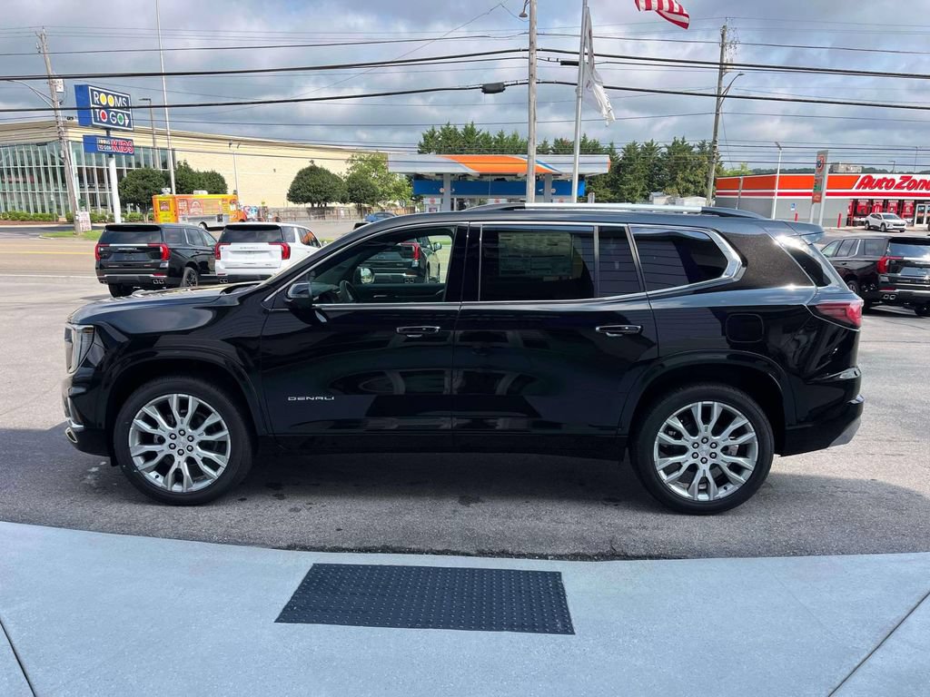 New 2027 GMC Acadia Denali w/ LPO, Floor Liner Package AWD/4WD image 6