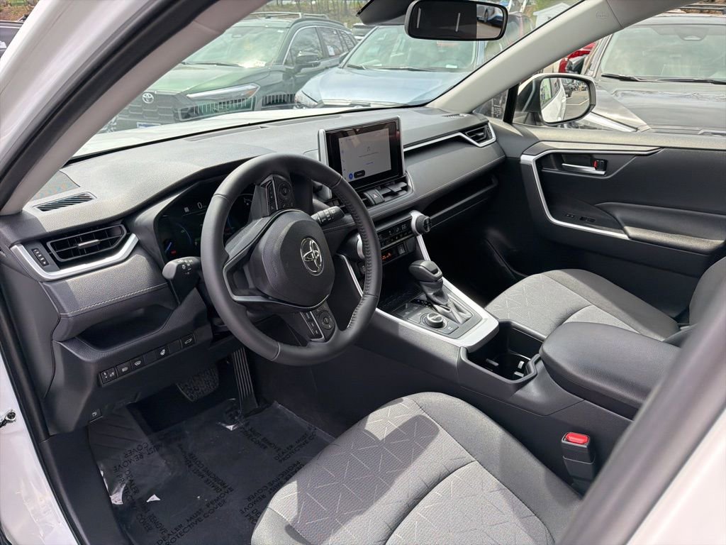 Used 2025 Toyota RAV4 XLE w/ Convenience Package AWD/4WD image 23
