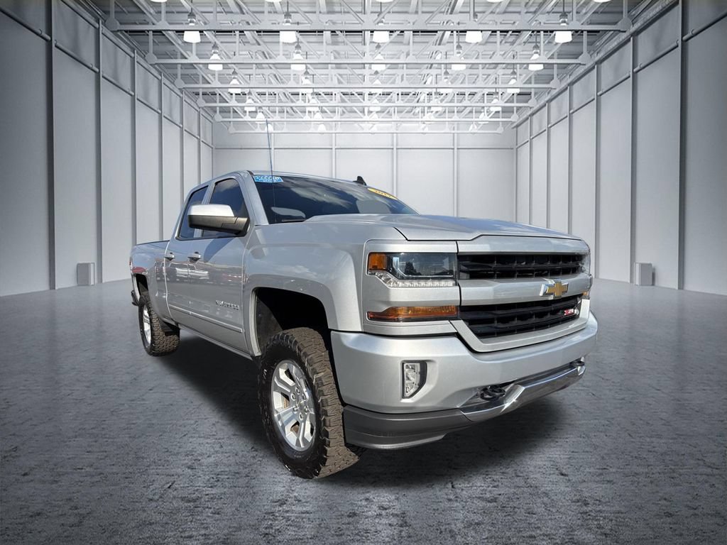 Used 2017 Chevrolet Silverado 1500 LT w/ All Star Edition AWD/4WD image 8