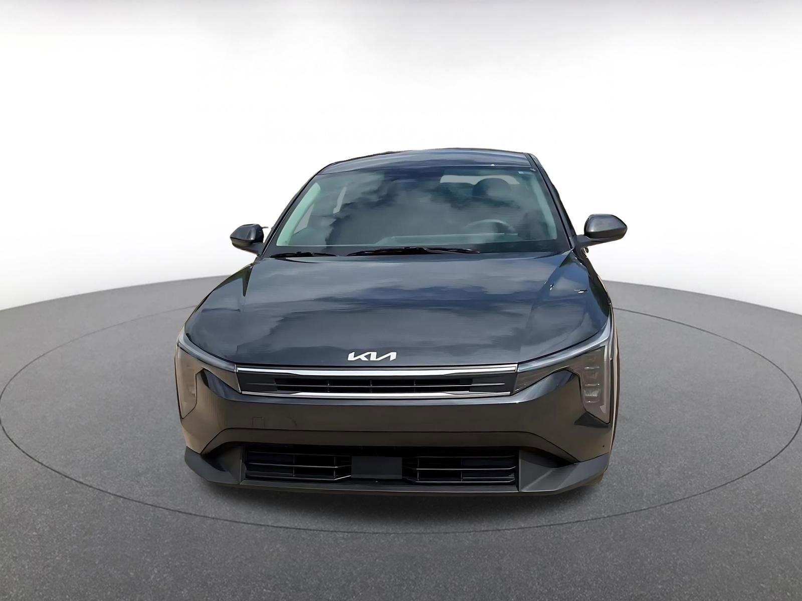 Used 2025 Kia K4 LXS image 7